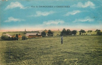 Vue des villages de Damousies et Obrechies sur une carte postale ancienne
