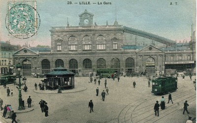 La gare des Flandres de Lille sur une carte postale ancienne
