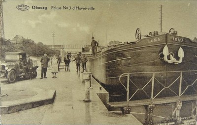 L'écluse n°3 d'Obourg sur une carte postale ancienne