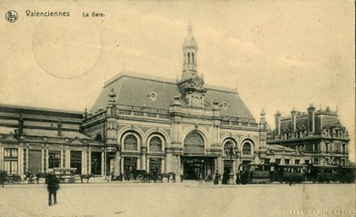 La gare de Valenciennes sur une carte postale ancienne