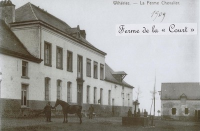 carte postale ancienne de wihérie représentant La ferme chevalier en 1909