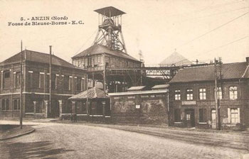 La Bleuse Borne à Anzin sur une carte postale ancienne