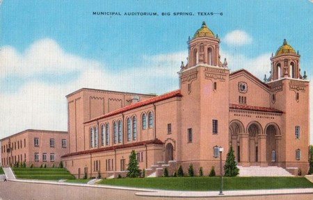 L'auditorium municipal de Big Spring sur une carte postale ancienne