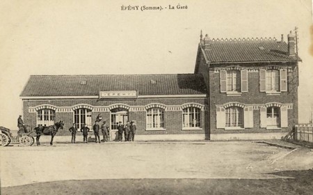 La gare d'Epehy sur une carte postale ancienne