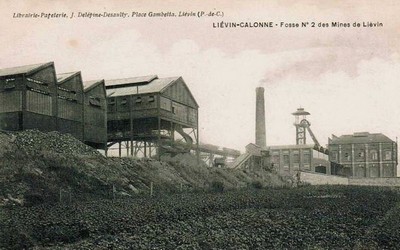 la fosse n°2 des mines de Liévin sur une carte postale ancienne