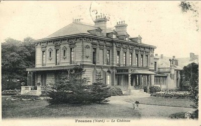 le chateau de Fresnes-sur-Escaut sur une carte postale ancienne