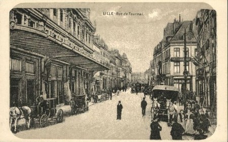 La rue de Tournai à Lille sur une carte postale ancienne