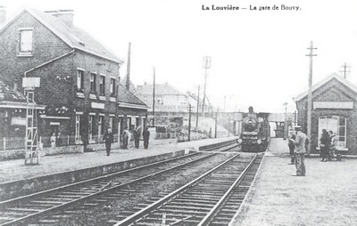 carte postale ancienne représentant la gare de Bouvy en Belgique