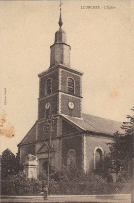 L'église Notre-Dame de l'assomption de Lourches sur une carte postale ancienne