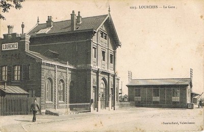 La gare de Lourches sur une carte postale ancienne