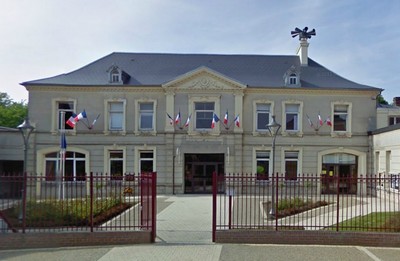 la mairie de Lourches de nos jours