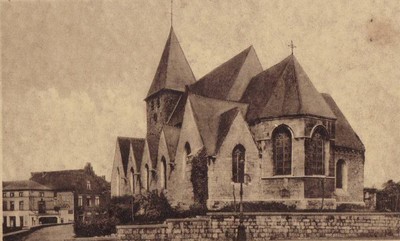 L'église de Marcinelle sur une carte postale ancienne