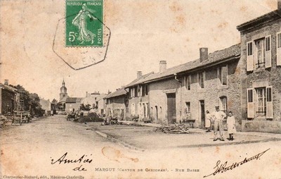 La rue basse de Margut sur une carte postale ancienne