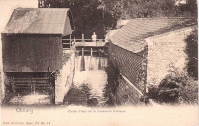 La brasserie Delhaye d'Obourg sur une carte postale ancienne