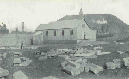L'église provisoire en bois de Quaregnon en 1903