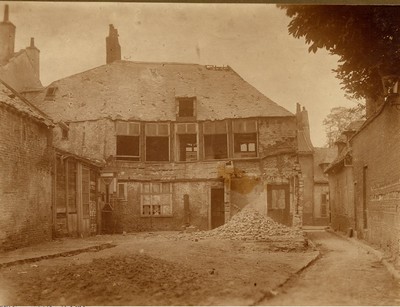 Une autre maison en démolition Rue du Vieux Faubourg à la fin du XIXe siècle