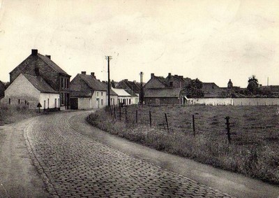 la rue de Beloeil à Stambruges sur une carte postale ancienne