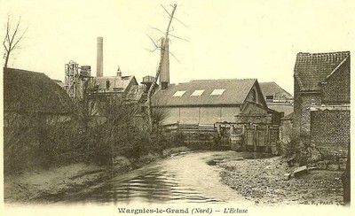 L'écluse de Wargnies-le-Grand sur une carte postale ancienne